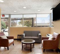 Super 8 Jackson Lobby