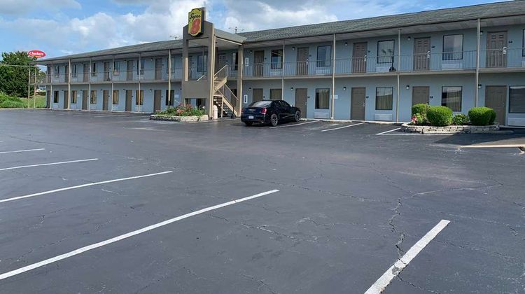 Super 8 Jackson Exterior