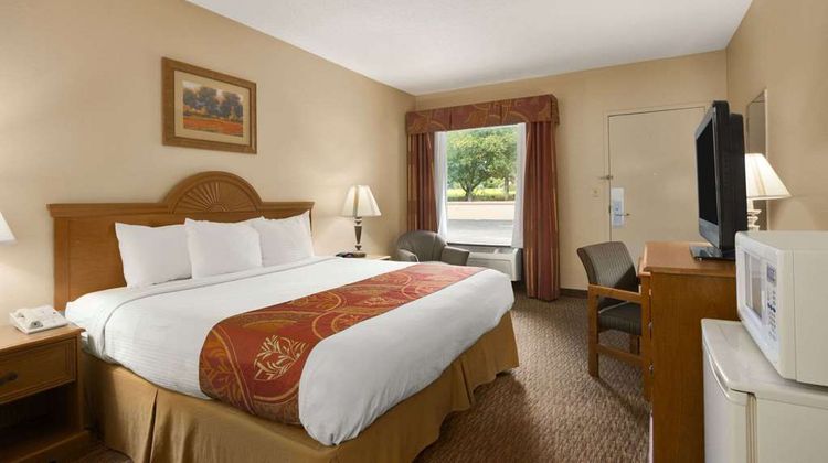 Days Inn Alexander City Room