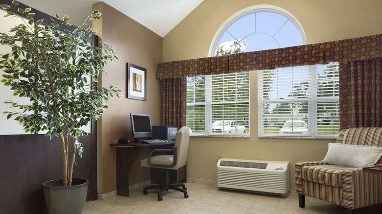 <b>Microtel Inn & Suites Carrollton Lobby</b>. Images powered by <a href="https://iceportal.shijigroup.com/" title="IcePortal" target="_blank">IcePortal</a>.