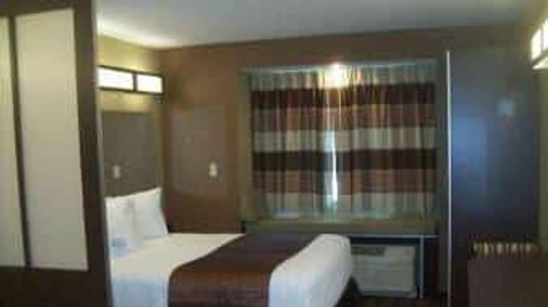 <b>Microtel Inn & Suites Carrollton Suite</b>. Images powered by <a href="https://iceportal.shijigroup.com/" title="IcePortal" target="_blank">IcePortal</a>.