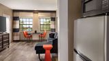 Ramada Albuquerque Airport Suite