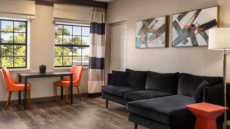 <b>Ramada Albuquerque Airport Suite</b>. Images powered by <a href="https://iceportal.shijigroup.com/" title="IcePortal" target="_blank">IcePortal</a>.