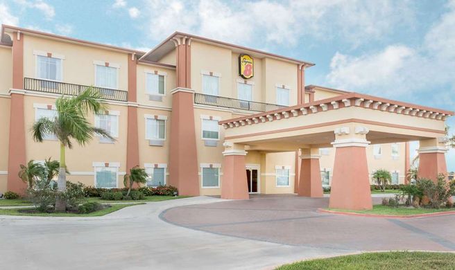 Super 8 Hidalgo/McAllen Area Exterior