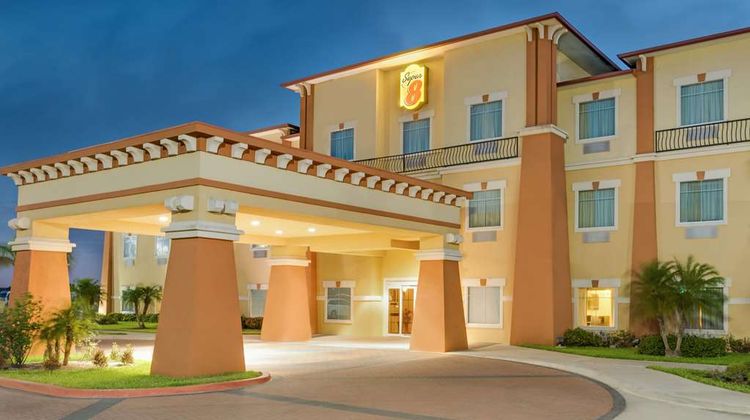 Super 8 Hidalgo/McAllen Area Exterior