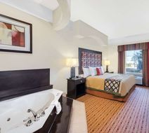 Super 8 Hidalgo/McAllen Area Room