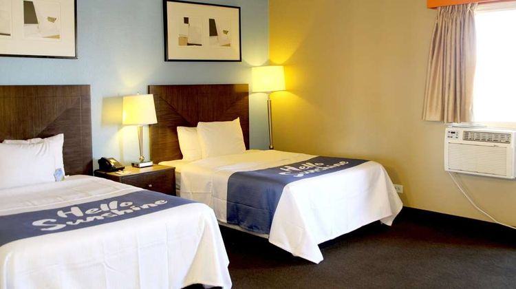 Days Inn Denver Downtown Room