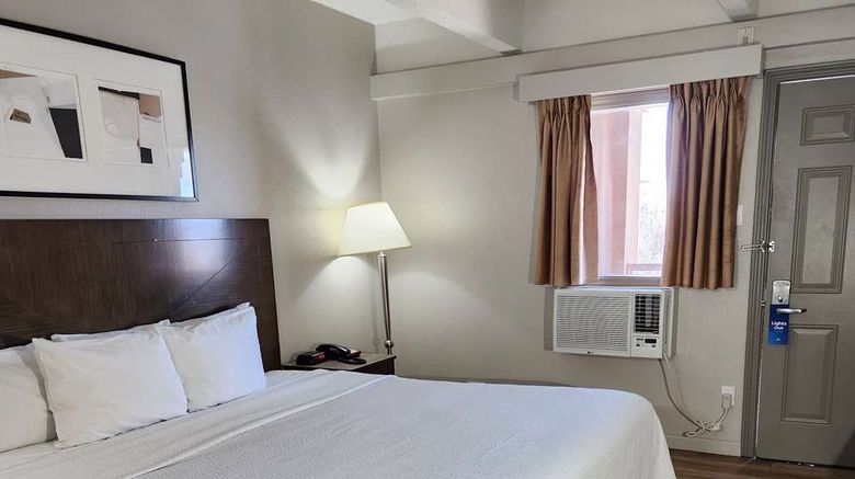 <b>Days Inn Denver Downtown Room</b>. Images powered by <a href="https://iceportal.shijigroup.com/" title="IcePortal" target="_blank">IcePortal</a>.