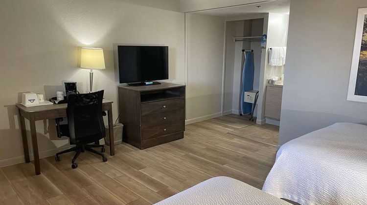Days Inn Denver Downtown Room