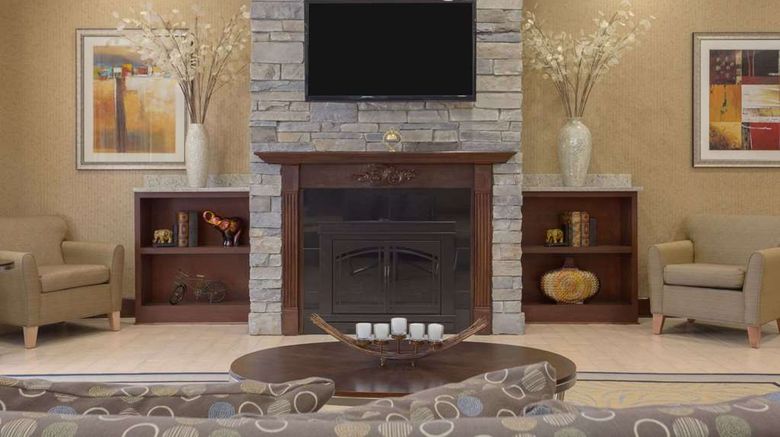 <b>Wyndham Garden Grand Rapids Airport Lobby</b>. Images powered by <a href="https://iceportal.shijigroup.com/" title="IcePortal" target="_blank">IcePortal</a>.