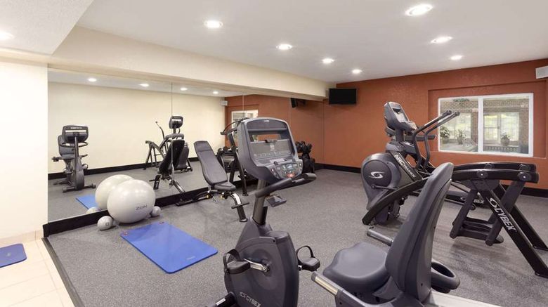 <b>Wyndham Garden Grand Rapids Airport Health</b>. Images powered by <a href="https://iceportal.shijigroup.com/" title="IcePortal" target="_blank">IcePortal</a>.
