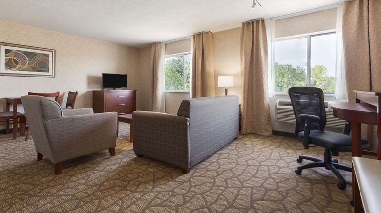 <b>Wyndham Garden Grand Rapids Airport Suite</b>. Images powered by <a href="https://iceportal.shijigroup.com/" title="IcePortal" target="_blank">IcePortal</a>.