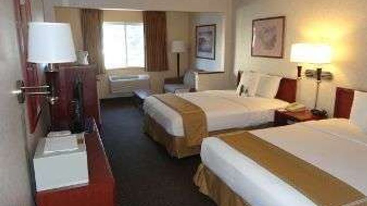 Baymont Inn & Suites Denver West/Fed Ctr Room
