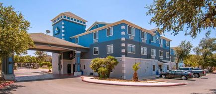Days Inn & Suites San Antonio North Exterior