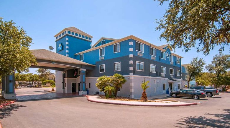 <b>Days Inn & Suites San Antonio North Exterior</b>. Images powered by <a href="https://iceportal.shijigroup.com/" title="IcePortal" target="_blank">IcePortal</a>.