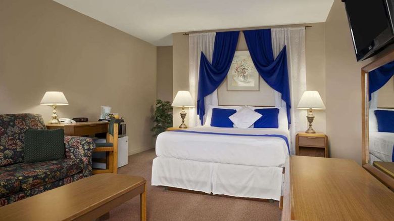 <b>Knights Inn Lindsay Room</b>. Images powered by <a href="https://iceportal.shijigroup.com/" title="IcePortal" target="_blank">IcePortal</a>.
