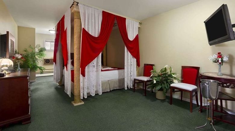 <b>Knights Inn Lindsay Suite</b>. Images powered by <a href="https://iceportal.shijigroup.com/" title="IcePortal" target="_blank">IcePortal</a>.