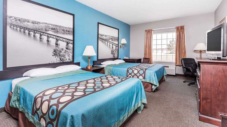 Super 8 Rainsville Room