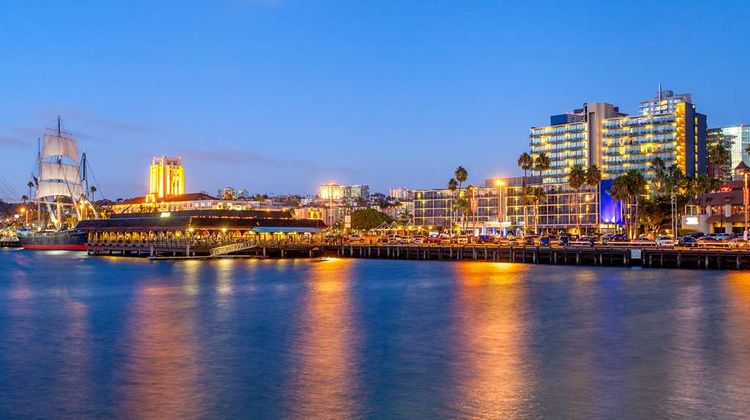 Wyndham San Diego Bayside Exterior
