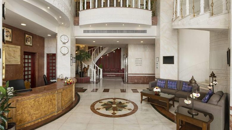 <b>Ramada Beach Hotel Ajman Lobby</b>. Images powered by <a href="https://iceportal.shijigroup.com/" title="IcePortal" target="_blank">IcePortal</a>.