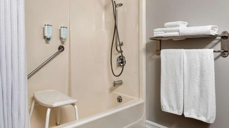 <b>Travelodge Suites New Glasgow Room</b>. Images powered by <a href="https://iceportal.shijigroup.com/" title="IcePortal" target="_blank">IcePortal</a>.