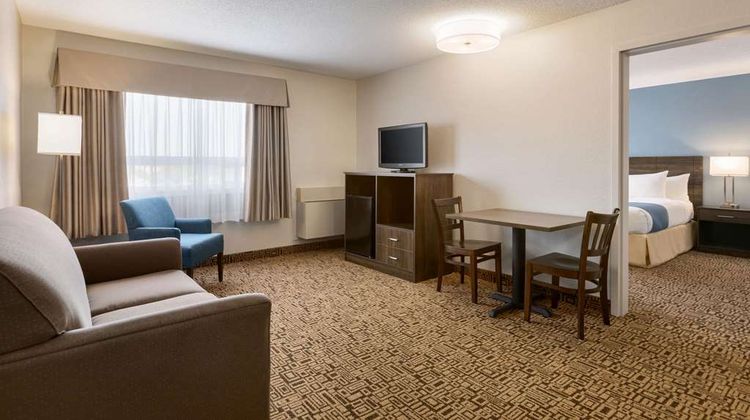 Travelodge Suites New Glasgow Suite