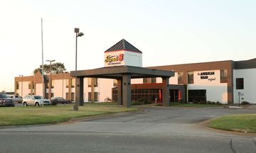 Super 8 Wichita South