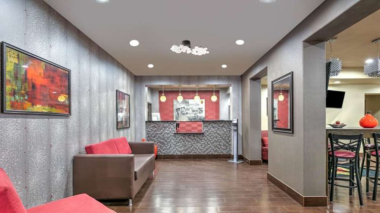 Super 8 Karnes City Lobby