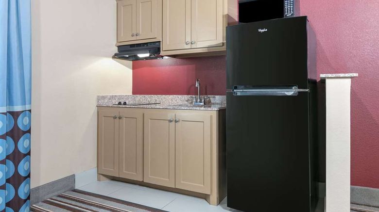 <b>Super 8 Karnes City Suite</b>. Images powered by <a href="https://iceportal.shijigroup.com/" title="IcePortal" target="_blank">IcePortal</a>.