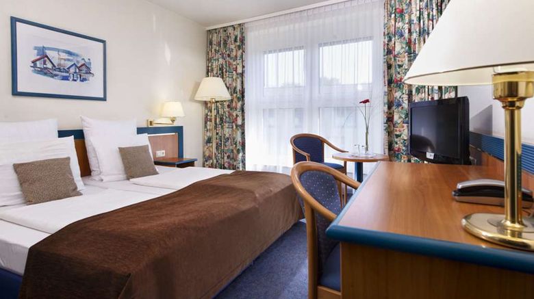 <b>Wyndham Garden Wismar Room</b>. Images powered by <a href="https://iceportal.shijigroup.com/" title="IcePortal" target="_blank">IcePortal</a>.