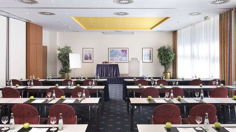 <b>Wyndham Garden Wismar Meeting</b>. Images powered by <a href="https://iceportal.shijigroup.com/" title="IcePortal" target="_blank">IcePortal</a>.