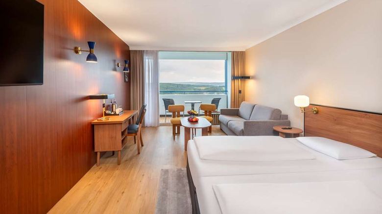 <b>Wyndham Garden Lahnstein Koblenz Room</b>. Images powered by <a href="https://iceportal.shijigroup.com/" title="IcePortal" target="_blank">IcePortal</a>.