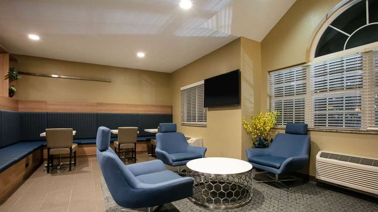 Microtel Inn & Suites By Wyndham Pecos Lobby
