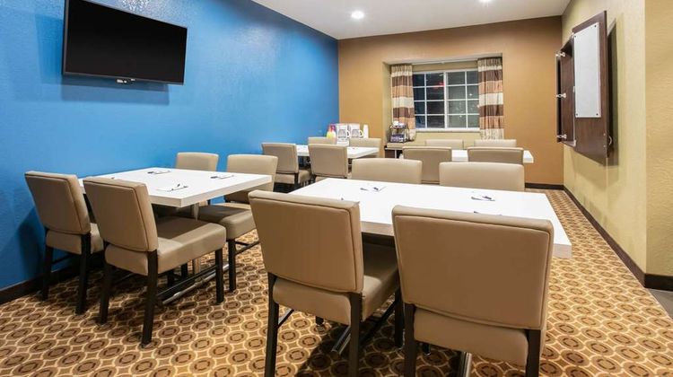 Microtel Inn & Suites By Wyndham Pecos Meeting