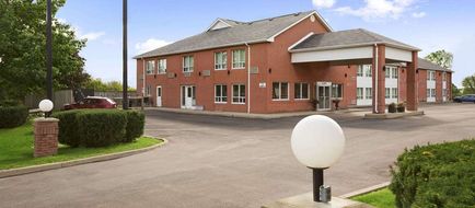 Days Inn Stouffville Exterior