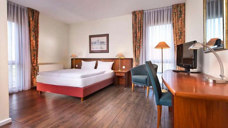 <b>Wyndham Garden Hennigsdorf Berlin Room</b>. Images powered by <a href="https://iceportal.shijigroup.com/" title="IcePortal" target="_blank">IcePortal</a>.