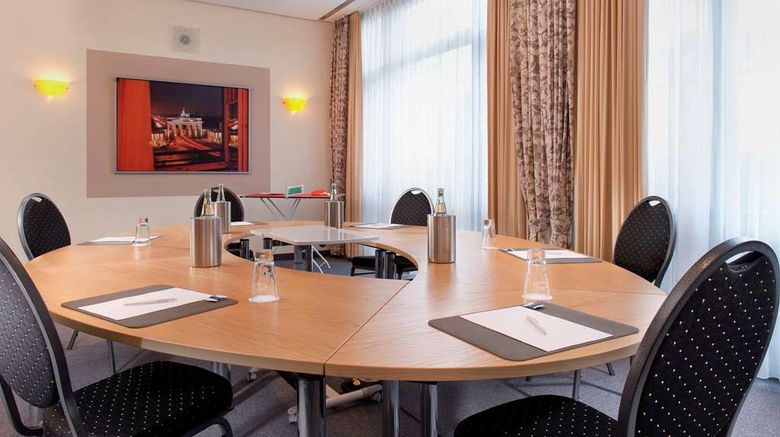 <b>Wyndham Garden Hennigsdorf Berlin Meeting</b>. Images powered by <a href="https://iceportal.shijigroup.com/" title="IcePortal" target="_blank">IcePortal</a>.