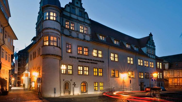 Wyndham Garden Quedlinburg Stadtschloss Exterior