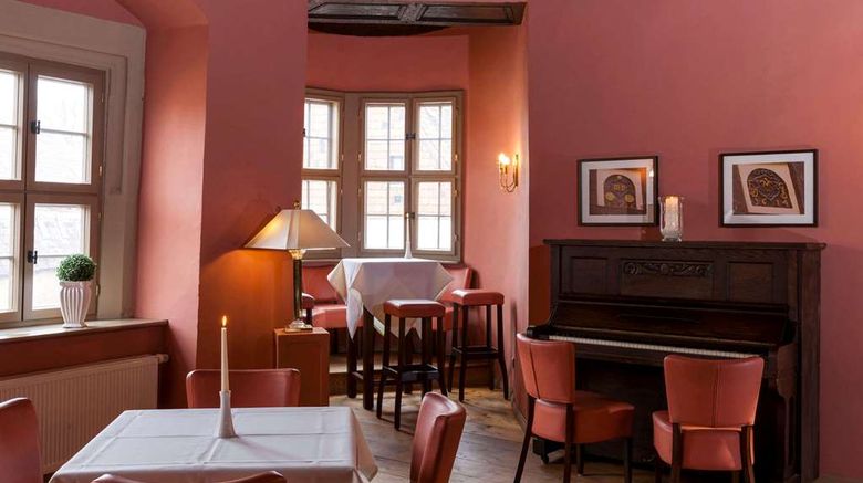 <b>Wyndham Garden Quedlinburg Stadtschloss Restaurant</b>. Images powered by <a href="https://iceportal.shijigroup.com/" title="IcePortal" target="_blank">IcePortal</a>.