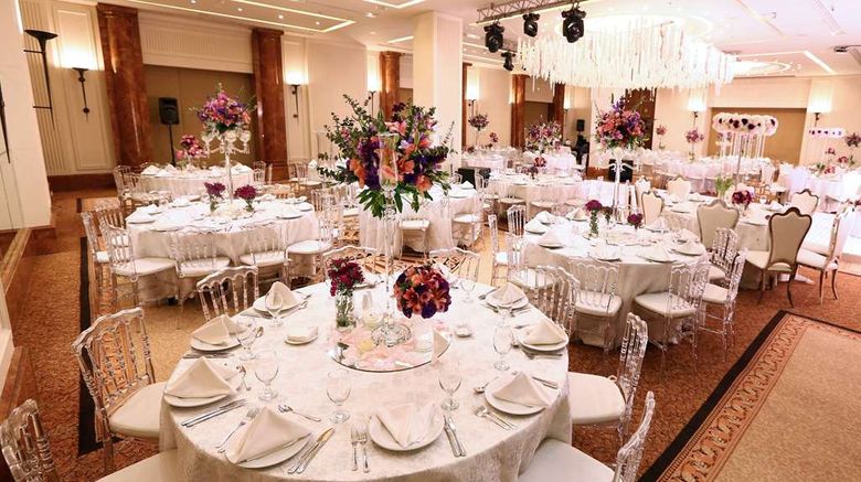 <b>Ramada Plaza Beirut Raouche Ballroom</b>. Images powered by <a href="https://iceportal.shijigroup.com/" title="IcePortal" target="_blank">IcePortal</a>.