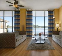 Wyndham Garden Lake Guntersville Lobby