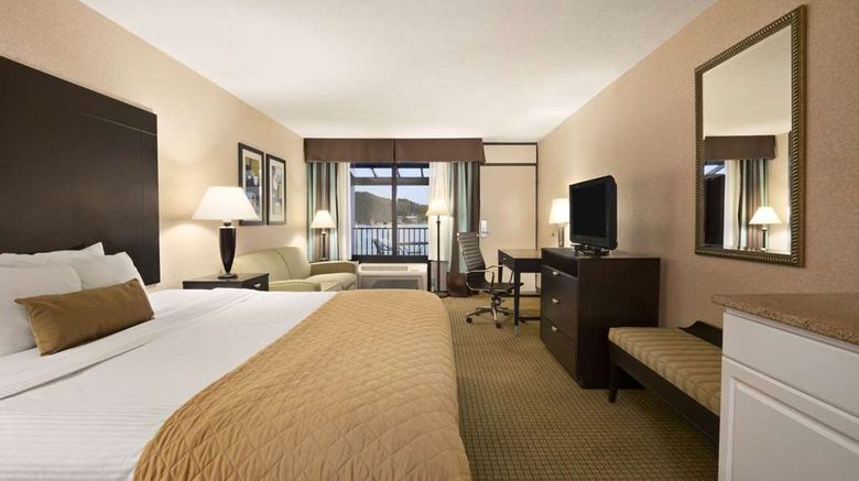 <b>Wyndham Garden Lake Guntersville Room</b>. Images powered by <a href="https://iceportal.shijigroup.com/" title="IcePortal" target="_blank">IcePortal</a>.