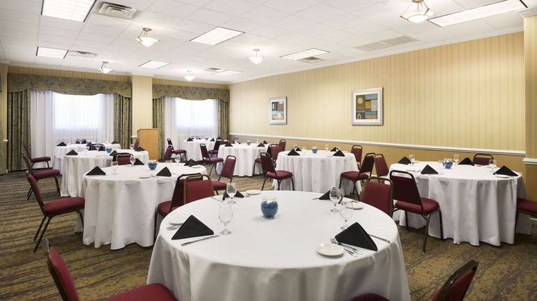 <b>Wyndham Garden Lake Guntersville Ballroom</b>. Images powered by <a href="https://iceportal.shijigroup.com/" title="IcePortal" target="_blank">IcePortal</a>.