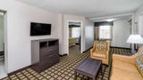 Baymont Inn & Suites Clarksville Room
