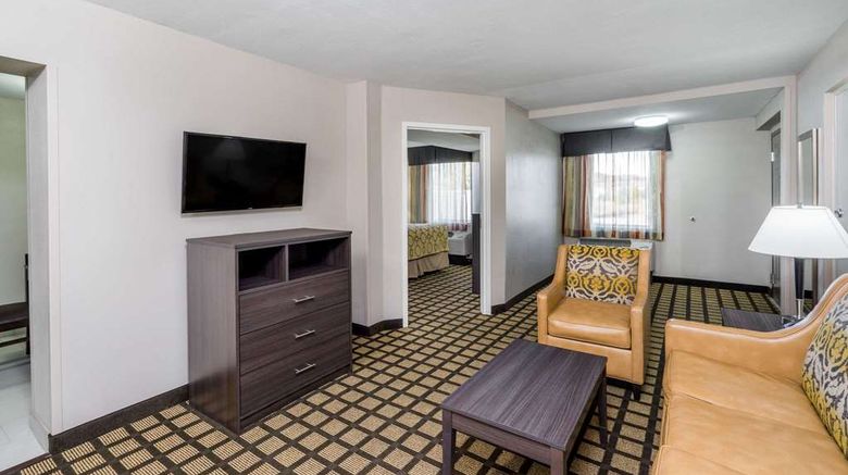 <b>Baymont Inn & Suites Clarksville Room</b>. Images powered by <a href="https://iceportal.shijigroup.com/" title="IcePortal" target="_blank">IcePortal</a>.