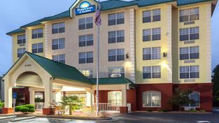 Days Inn & Suites Tucker/Northlake