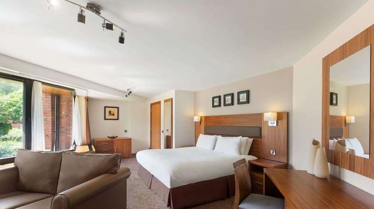 Mercure Telford Centre Hotel Room