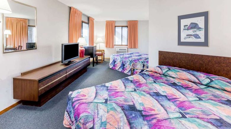 <b>Knights Inn Mackinaw City Room</b>. Images powered by <a href="https://iceportal.shijigroup.com/" title="IcePortal" target="_blank">IcePortal</a>.