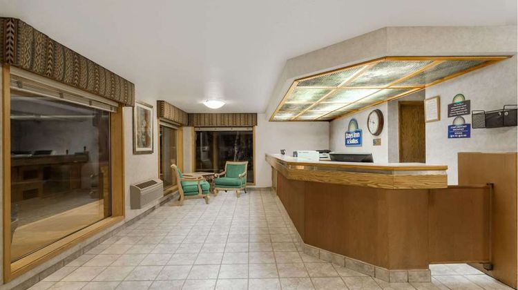 Days Inn & Suites Kanab Lobby