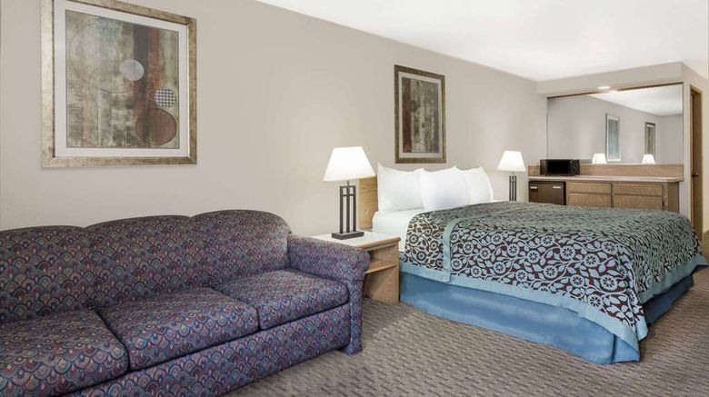 <b>Days Inn & Suites Kanab Suite</b>. Images powered by <a href="https://iceportal.shijigroup.com/" title="IcePortal" target="_blank">IcePortal</a>.